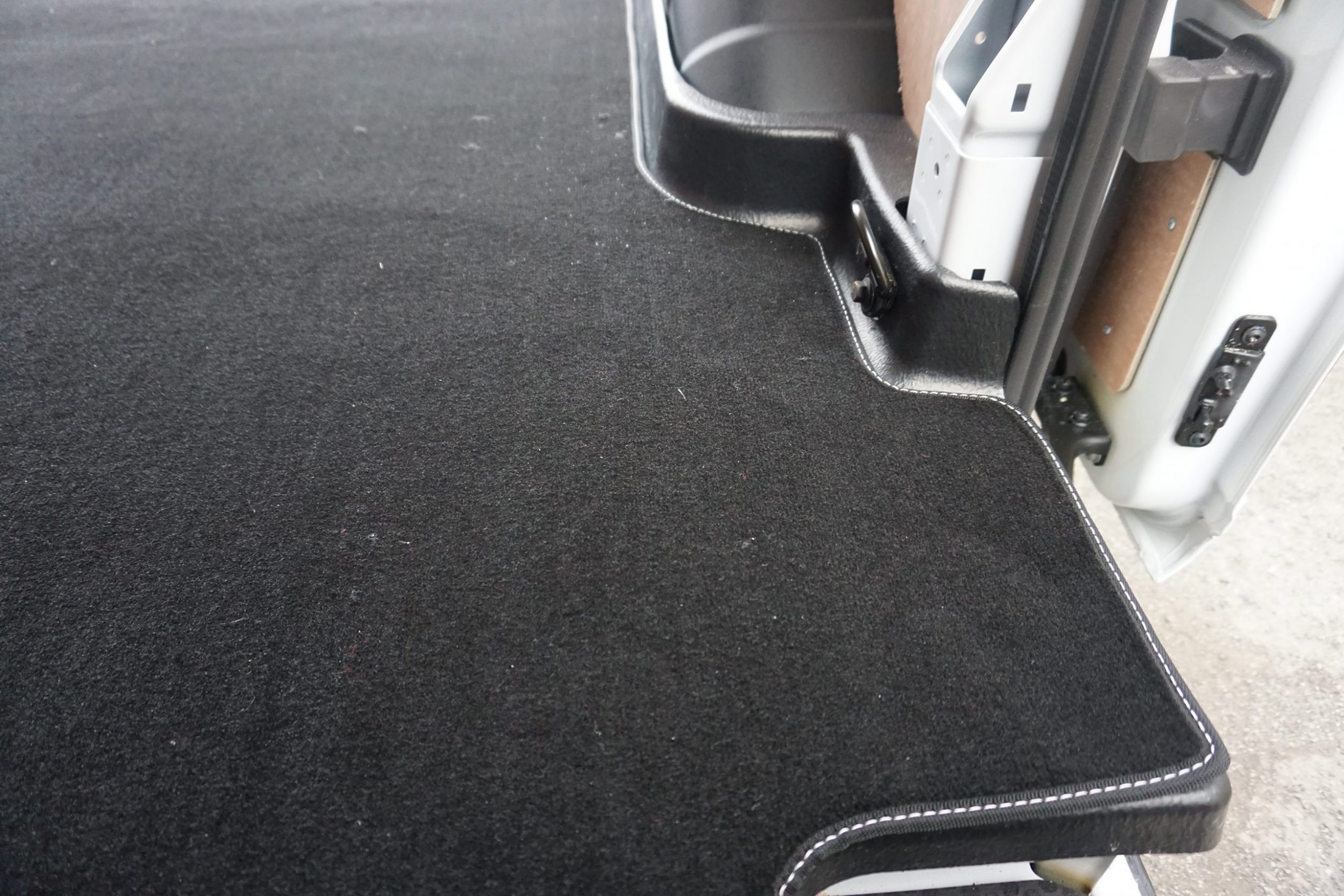 Renault Trafic 1995 - 2000 Rear Van Mat